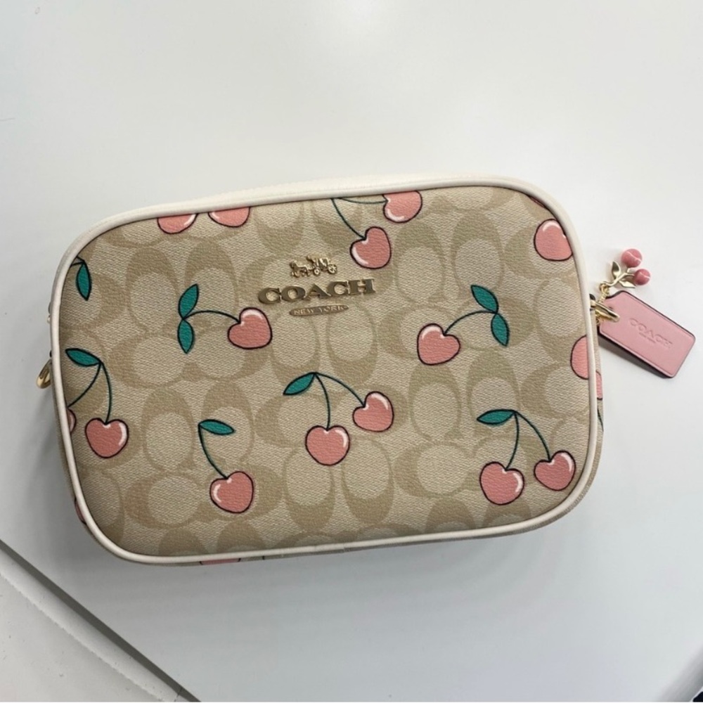 BNWT Coach Jamie Camera Bag In Signature Canvas With Heart Cherry Print